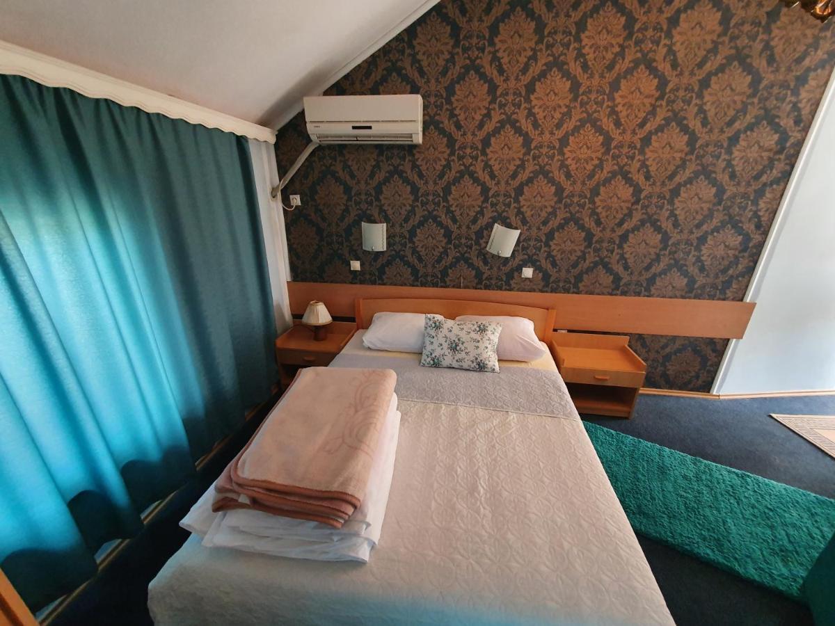 Motel Zoka Dvorovi Exterior photo